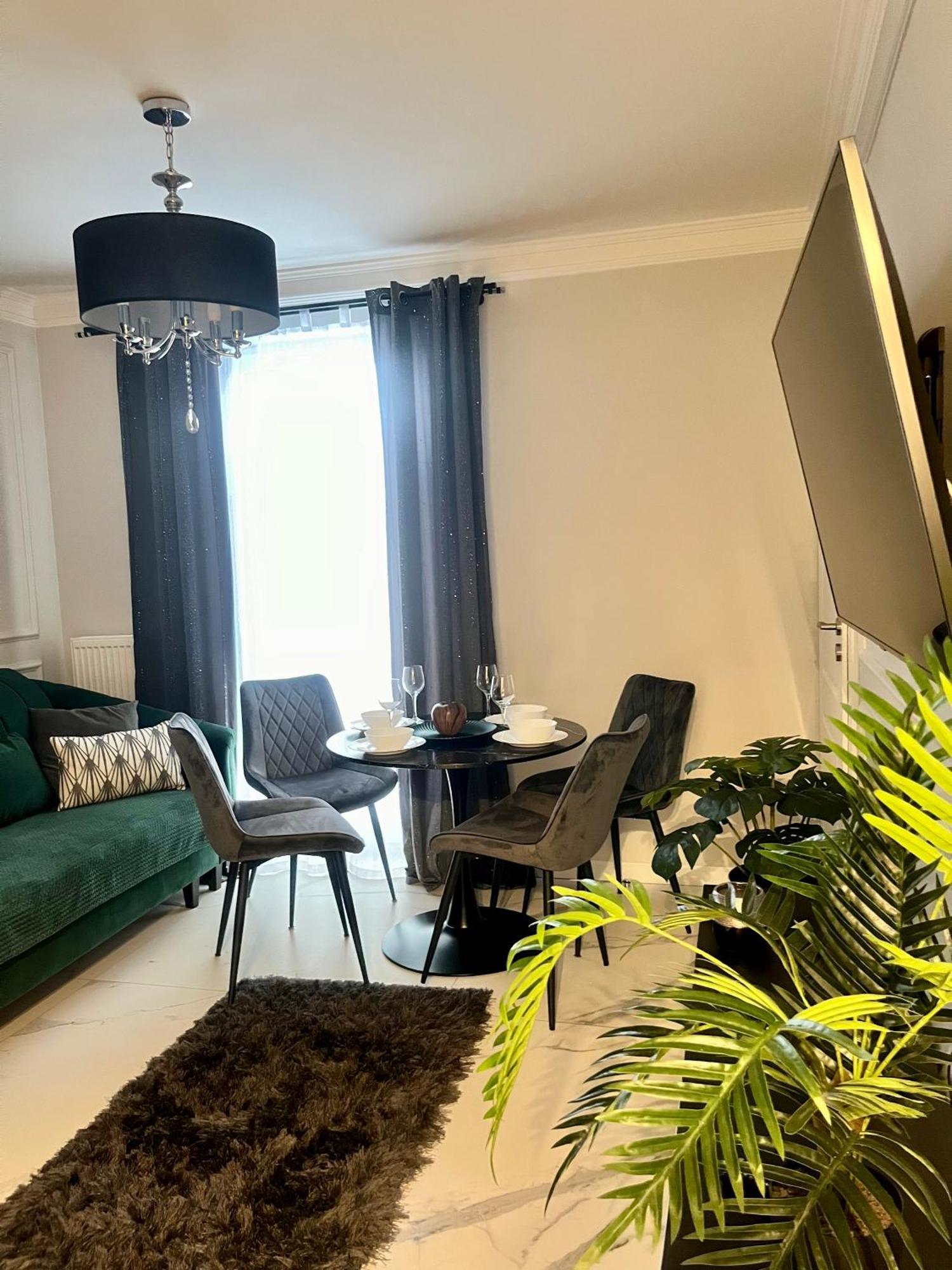 Apartamenty Kielce- Apartament Szmaragd Przy Zalew Kielecki, Faktura, Parking, Centrum Kültér fotó